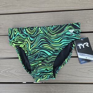 New TYR Men's Durafast Elite Heatwave All  Over Racer Brief Green SZ 36 New